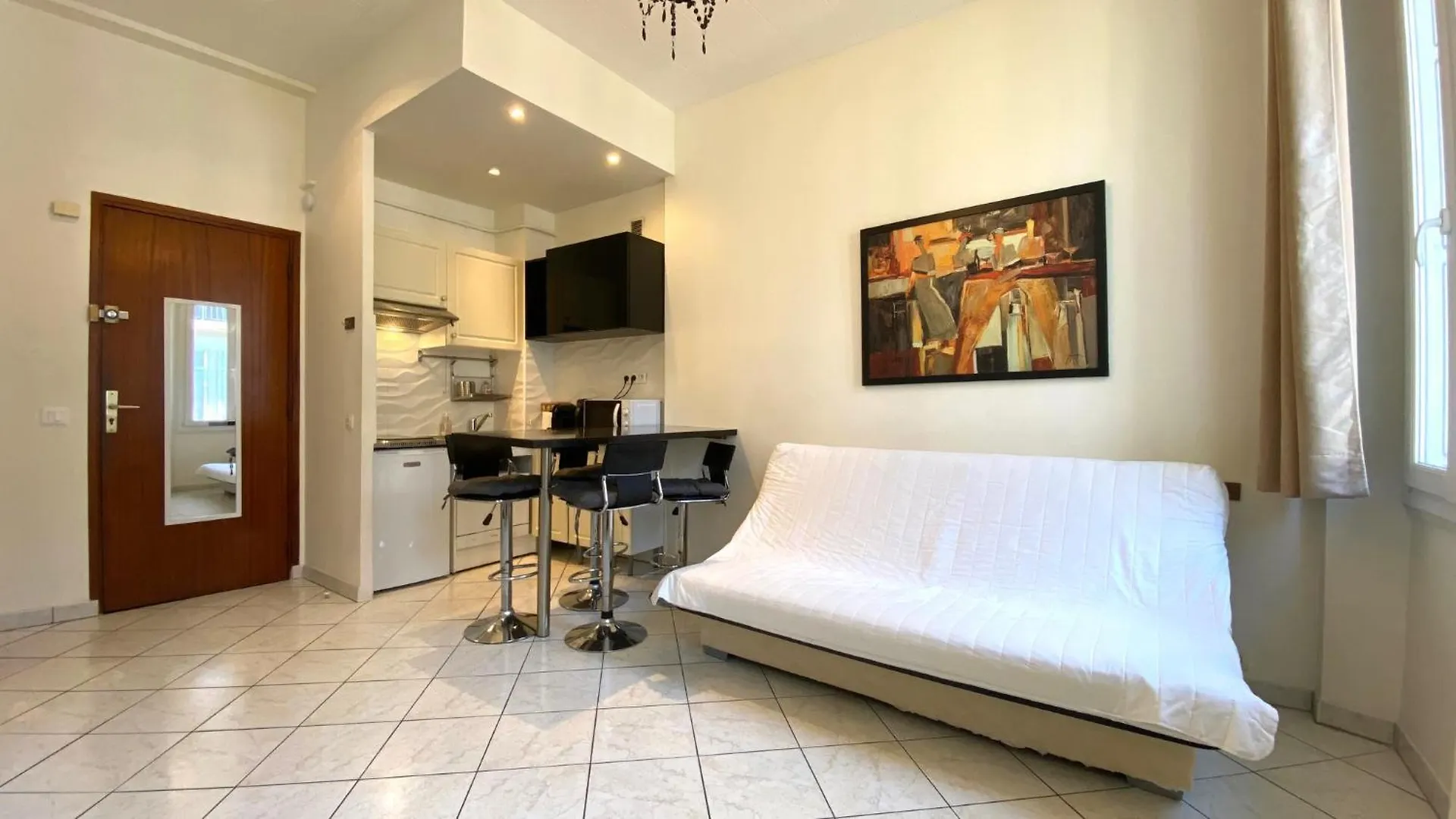 Cannes - Rue Hoche Apartment