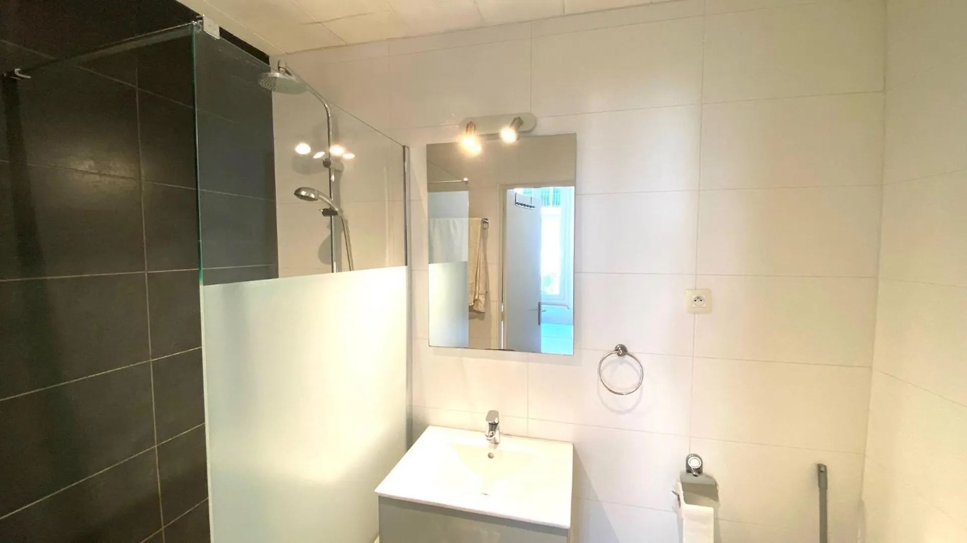 Cannes - Rue Hoche Apartment